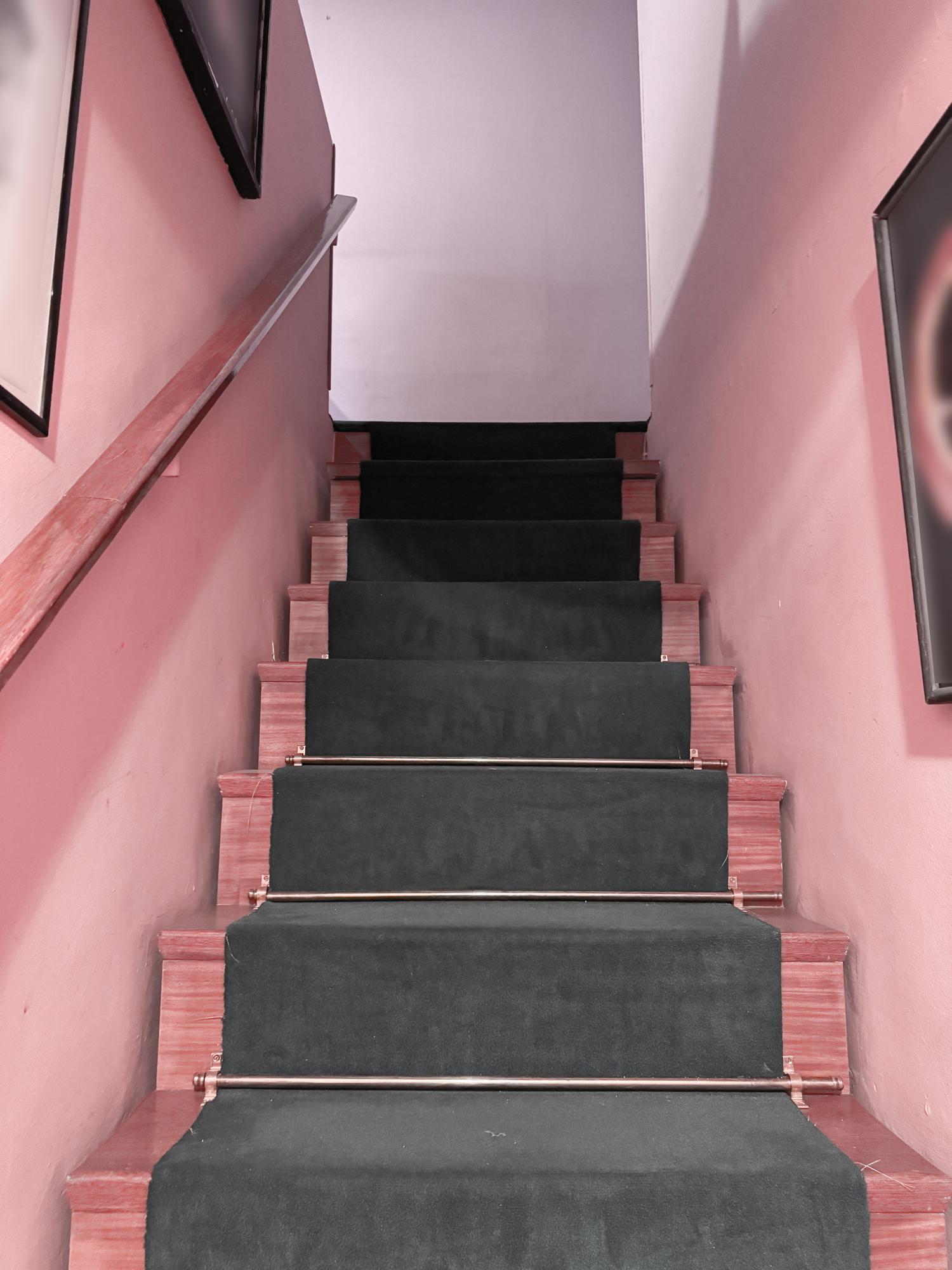 Escalera acceso 2ª planta