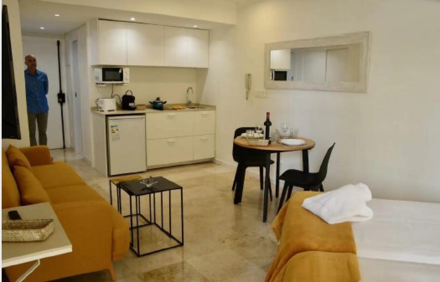 https://www.eoelite.com/uploads/inmuebles/df5e4ee69e92eeaac919c8625bb827e3e6cb43e7.jpeg