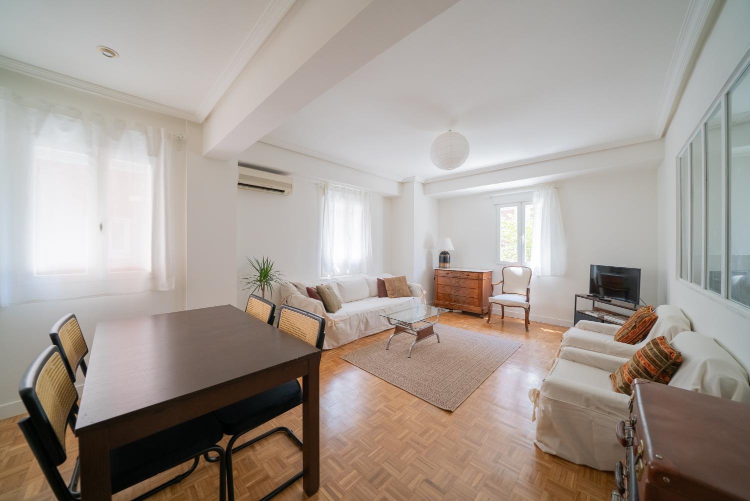https://www.eoelite.com/uploads/inmuebles/f58b4ea50c846935cb8765d041bb5675c3faa65a.jpeg